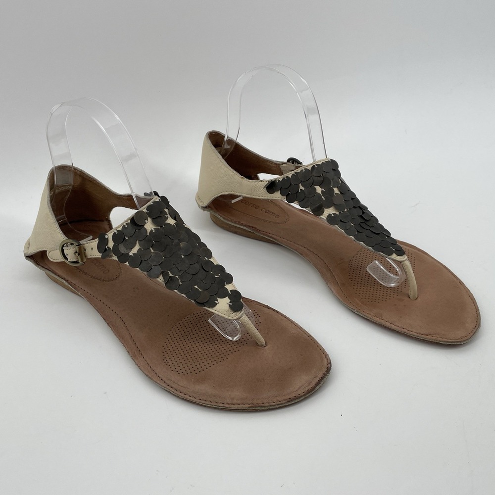 Corso Como Thong Sandal Flats Womens 9 Pebbled Leather Beige Bronze Disc Comfort
